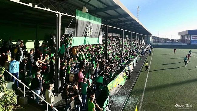 La afición al fútbol palmera.