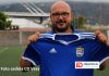 Adonay Martín posa con la camiseta del CD Vera
