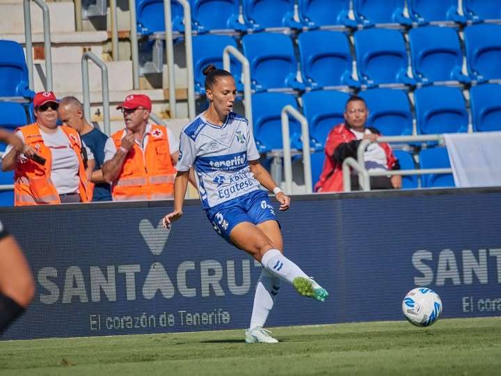 Cinta Rodríguez: «El equipo está creciendo y las victorias en el Heliodoro con la afición, llegarán»