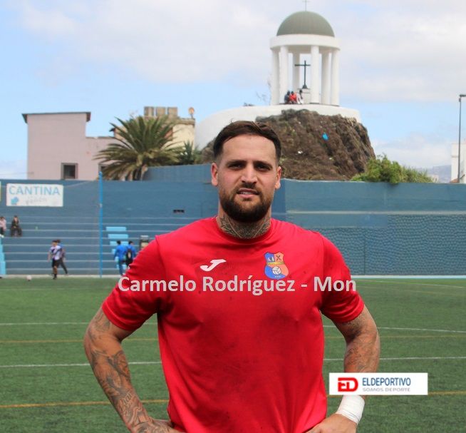 Esaú autor de los dos goles del CD. San Andrés.