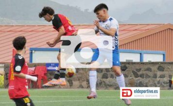 Fotos: CD Tenerife vs CD Mensajero