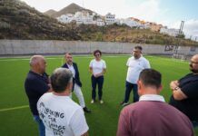 Concluyen las obras de renovación del césped del campo de fútbol de San Andrés