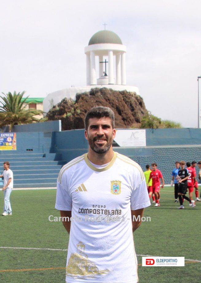 Eduardo Hueso, autor del gol del CD Puerto Cruz.